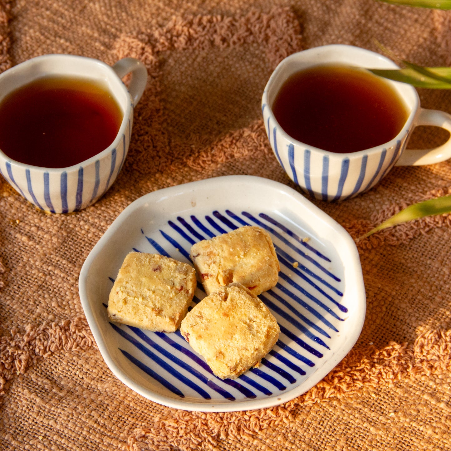 Coffee Mugs & Platter Set