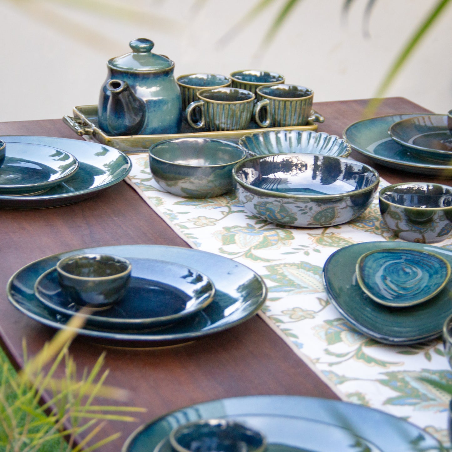 Forest Green Dinner Set
