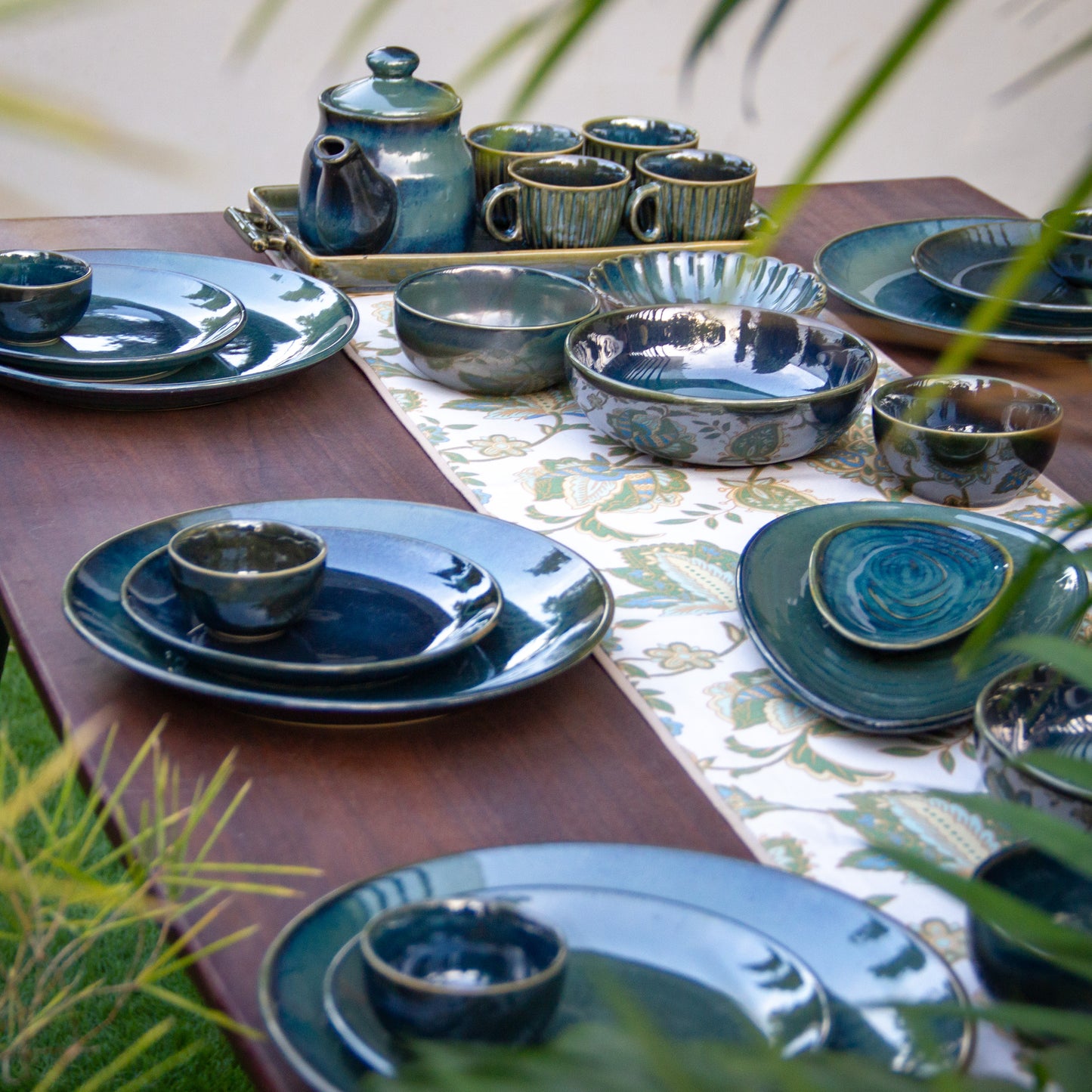 Forest Green Dinner Set