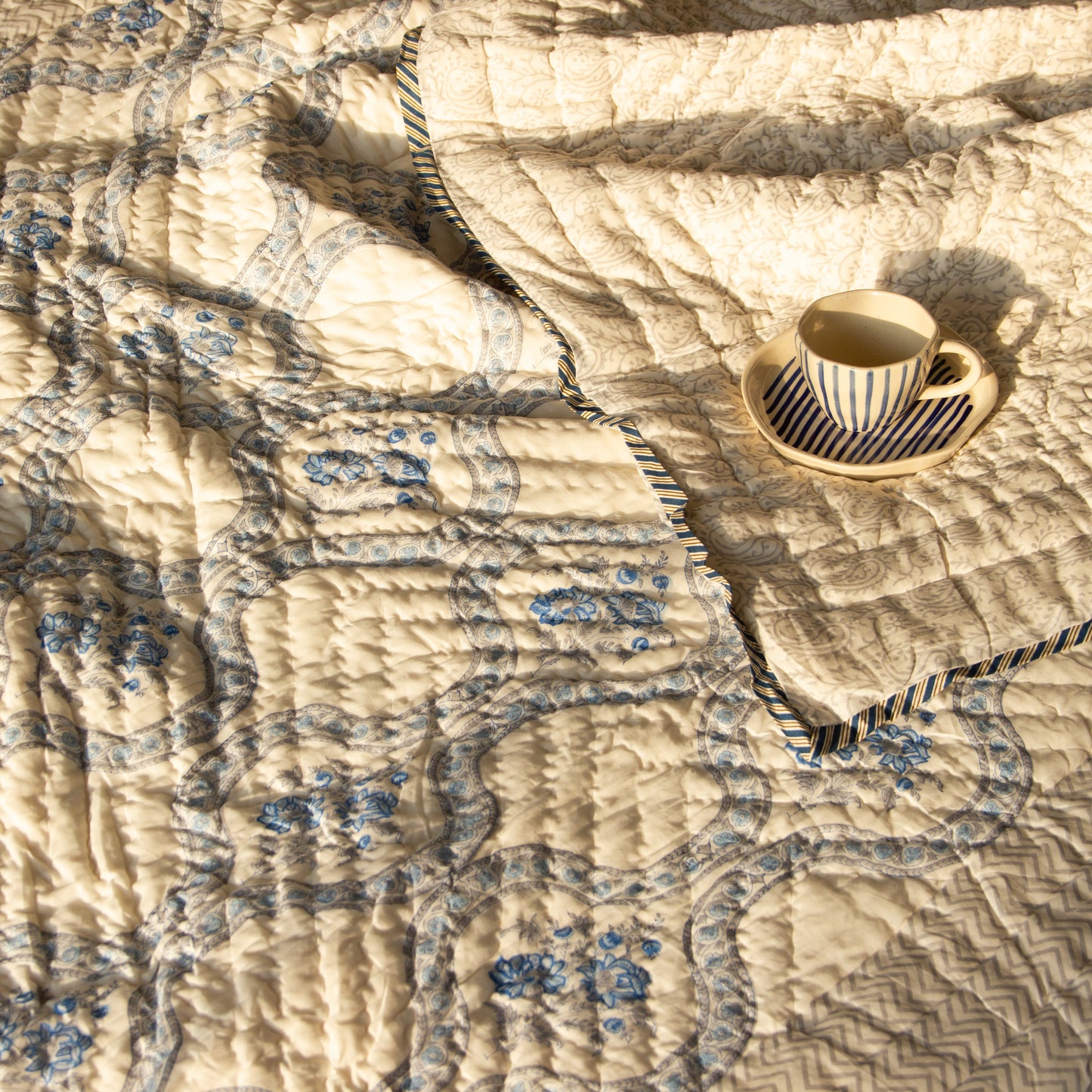 Blue Bell Jaal Reversible Quilt - Single Bed