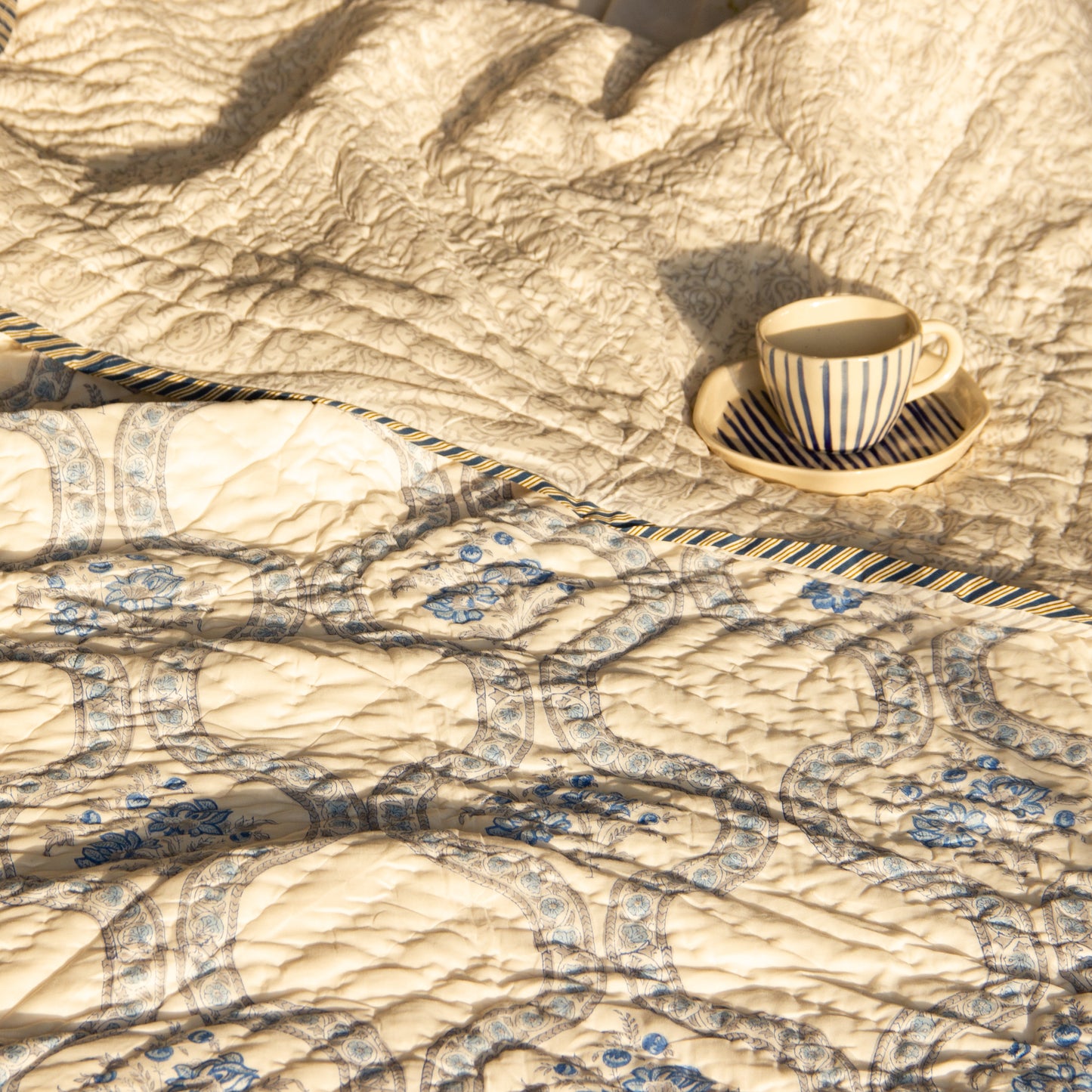 Blue Bell Jaal Reversible Quilt - Single Bed