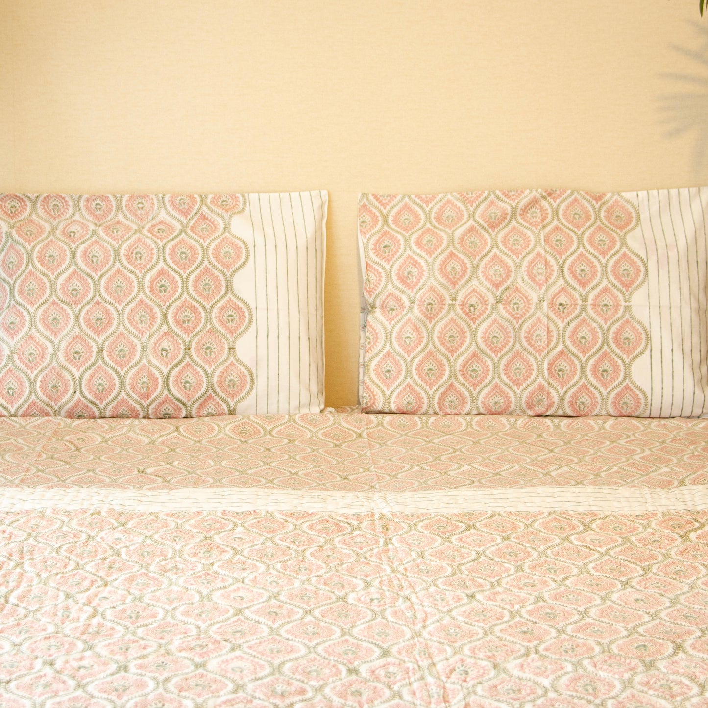 Magnolia Bedding Set