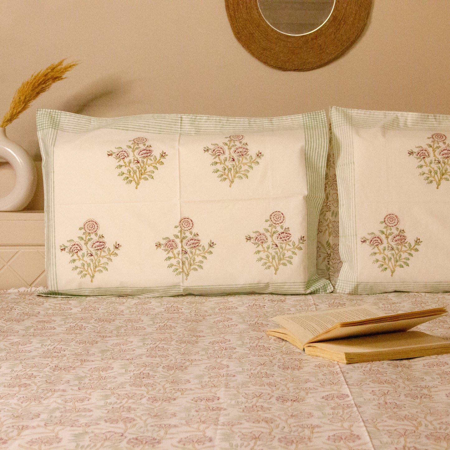 Dahlia White Hand block printed Bed Sheets