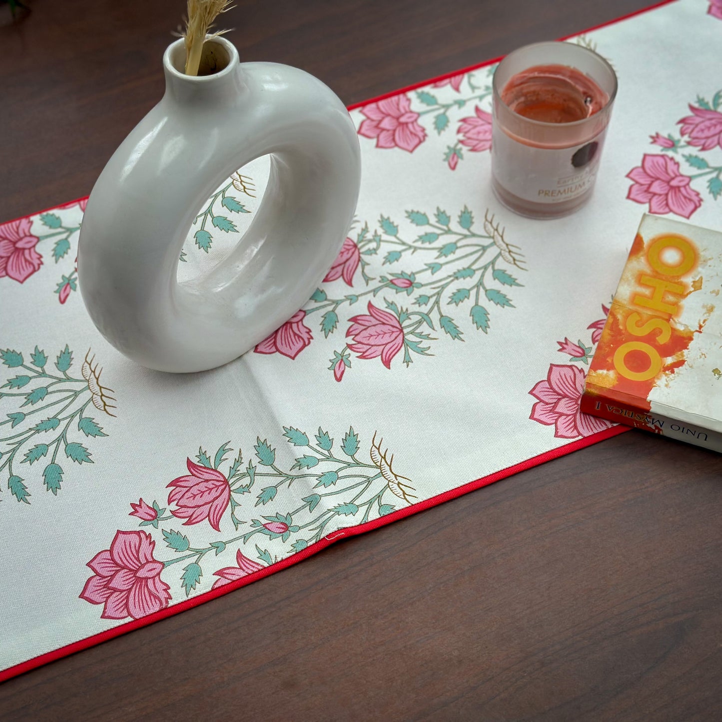 Begonia Table Runner