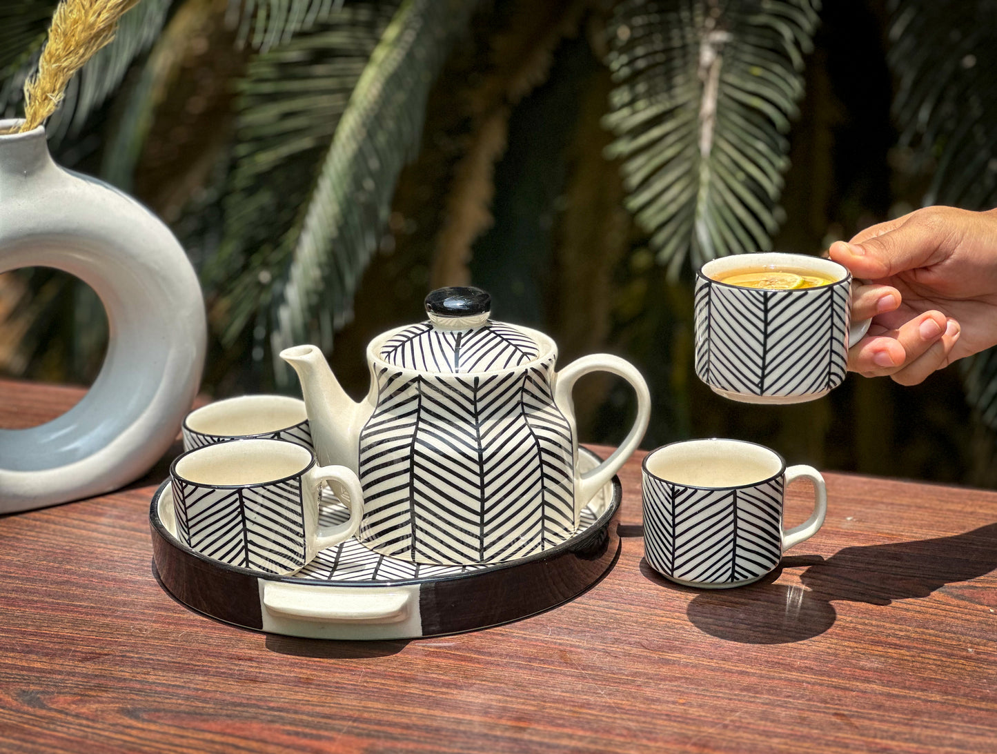 Black String Ceramic Tea Cup Set