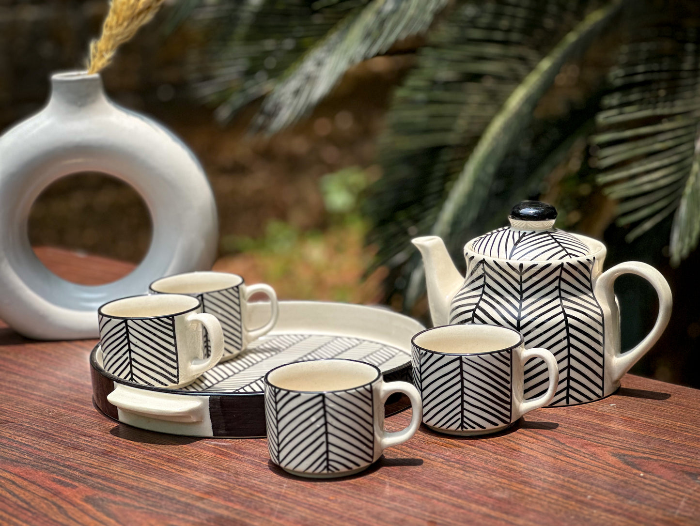 Black String Ceramic Tea Cup Set