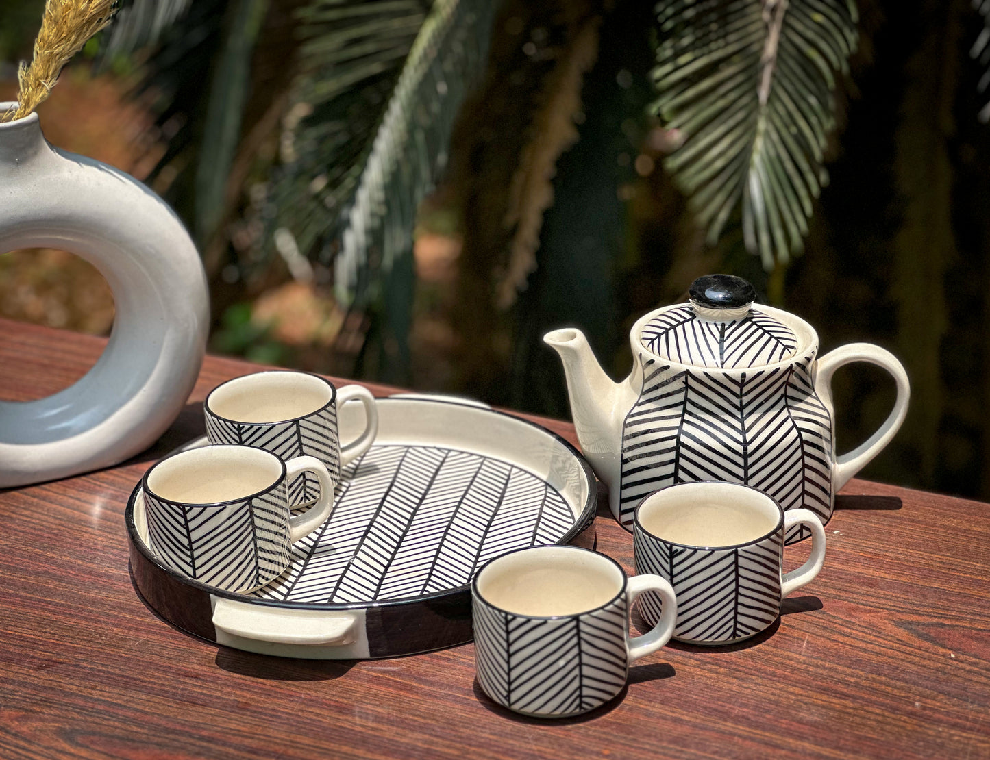 Black String Ceramic Tea Cup Set