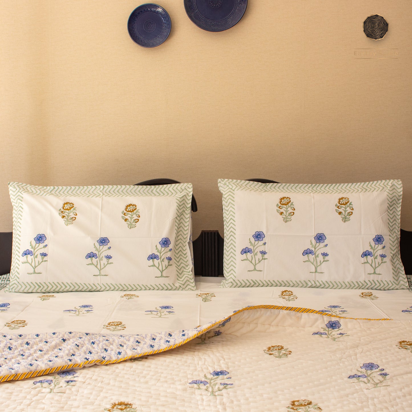 Blooming Gardenia Bedding Set