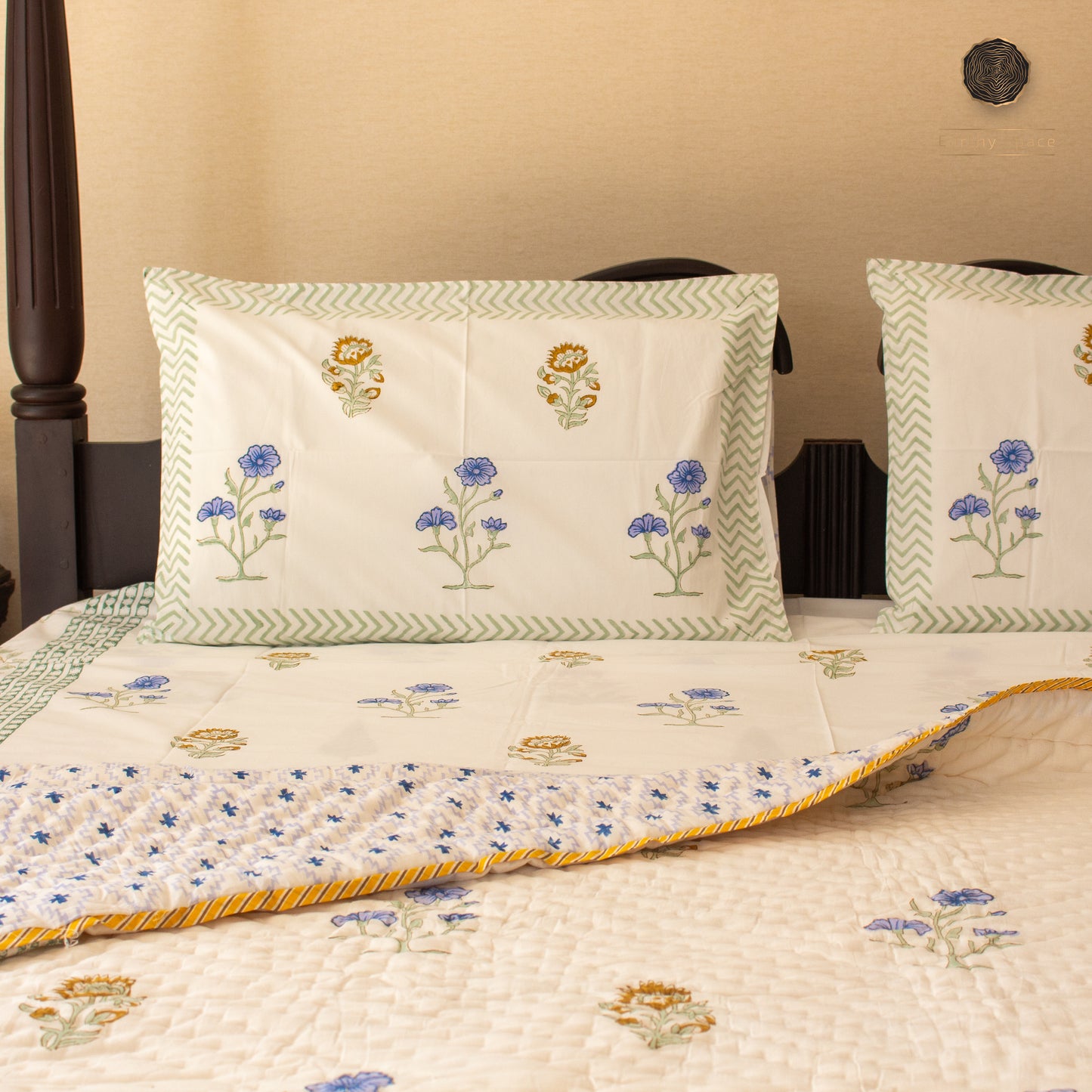 Blooming Gardenia Bedding Set