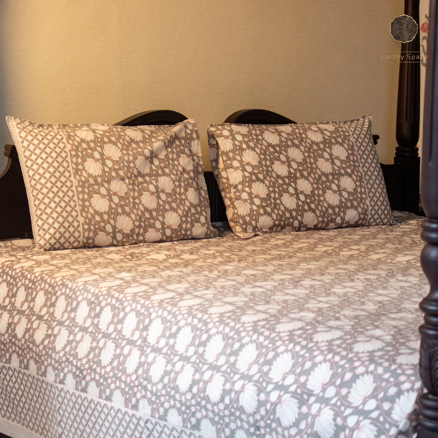 Vintage Bloom - Bedsheet 108" by 108"