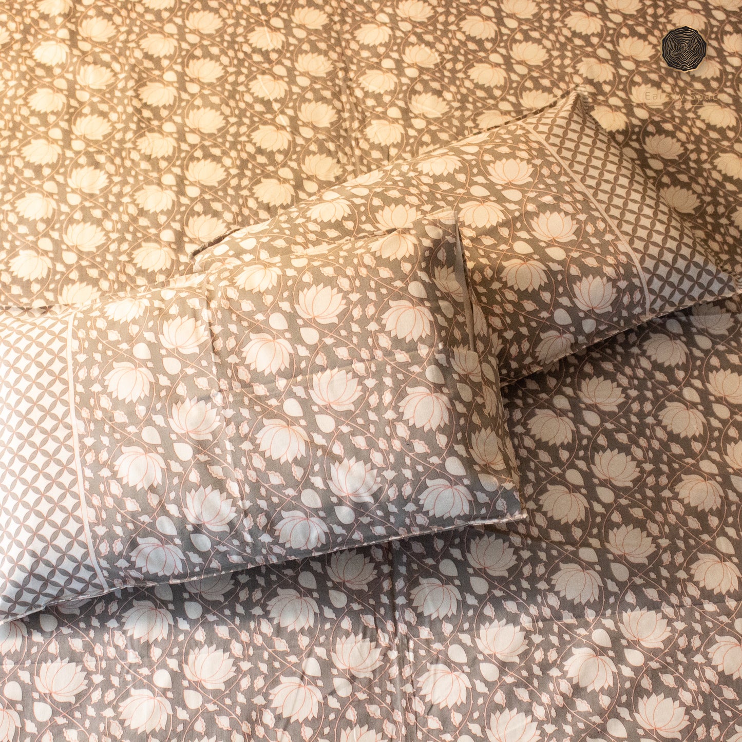 Vintage Bloom - Bedsheet 108" by 108"