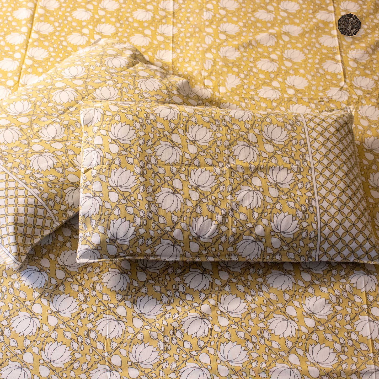 Desert Bloom - Bedsheet 108" by 108"