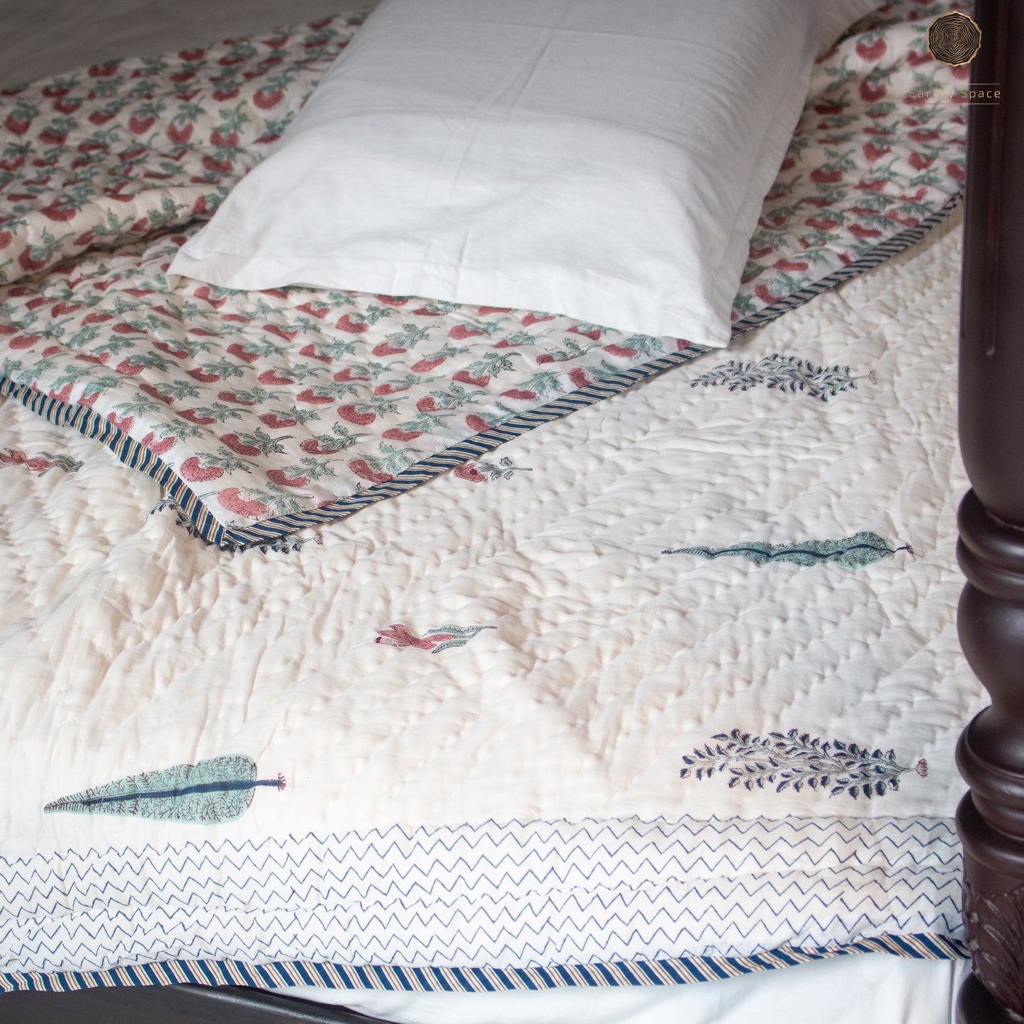 Reversible Quilt - Floral Asta