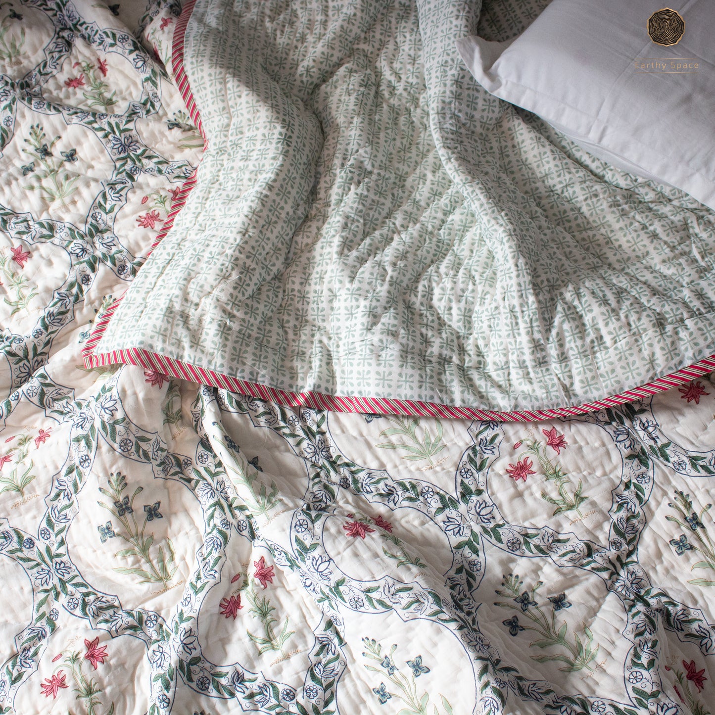 Reversible Quilt - Floral Bloom Jaal