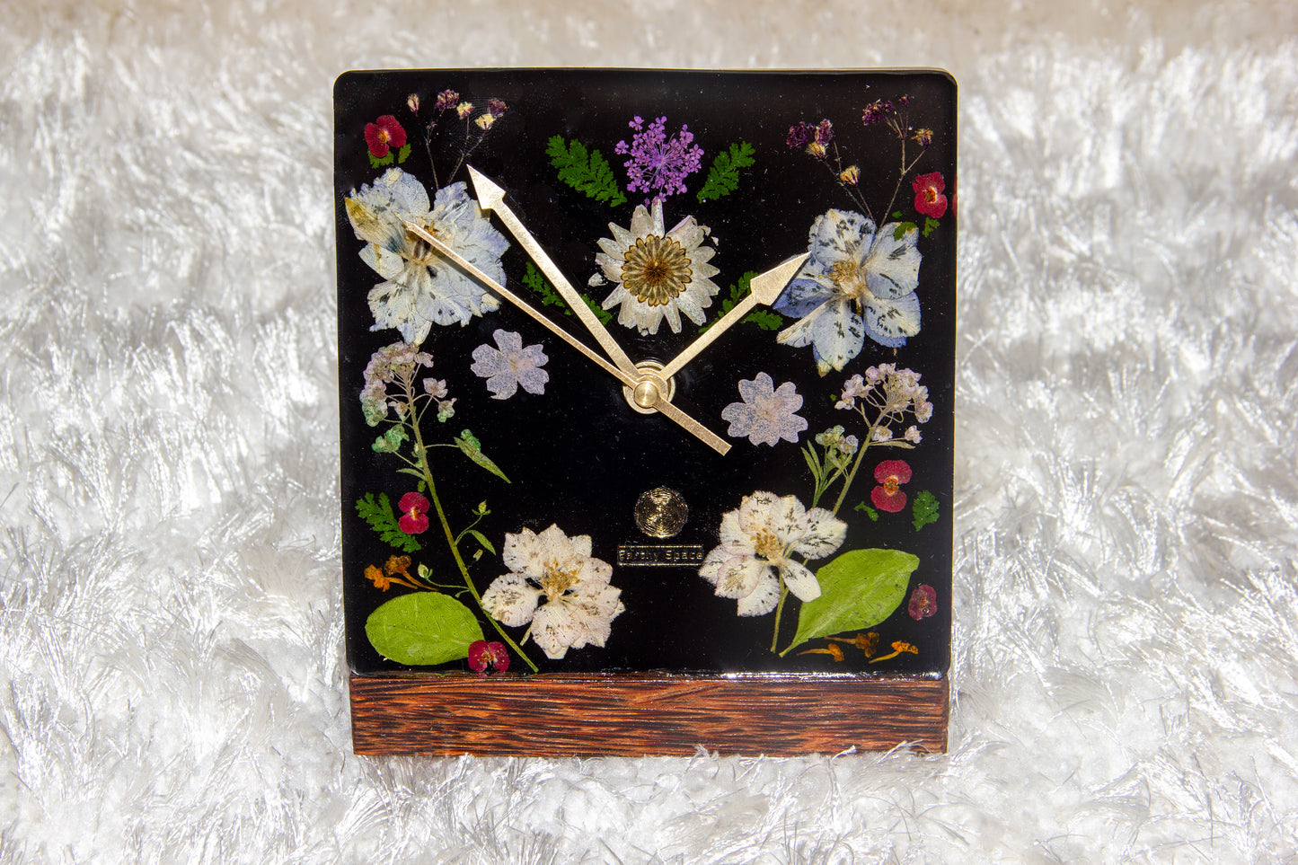 Floral Resin Square Table Clocks