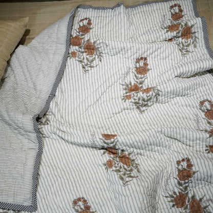 Reversible Single Quilt - Grey Lines