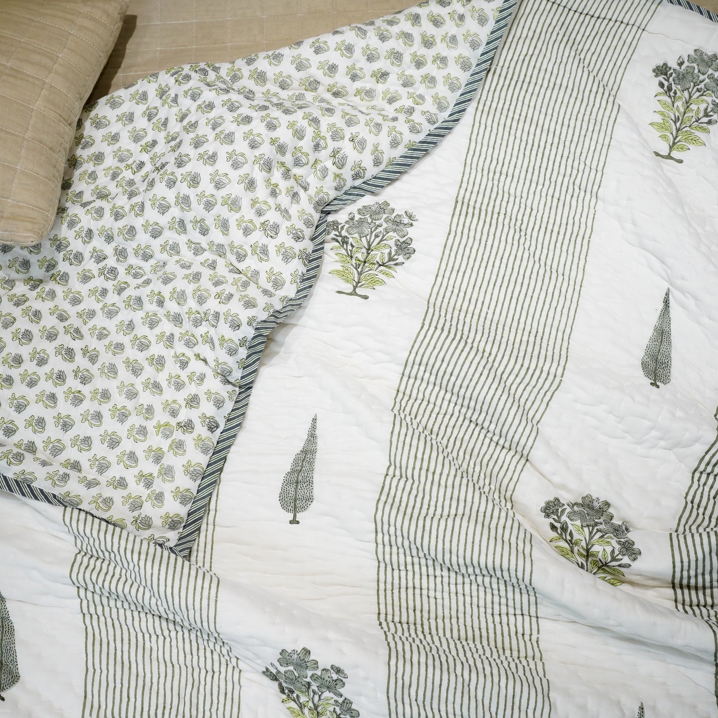 Reversible Single Quilt - Cyprus Line