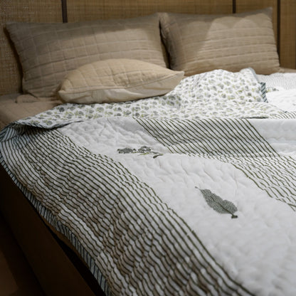 Reversible Single Quilt - Cyprus Line