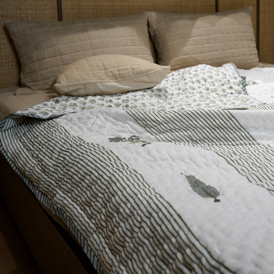 Reversible Single Quilt - Cyprus Line