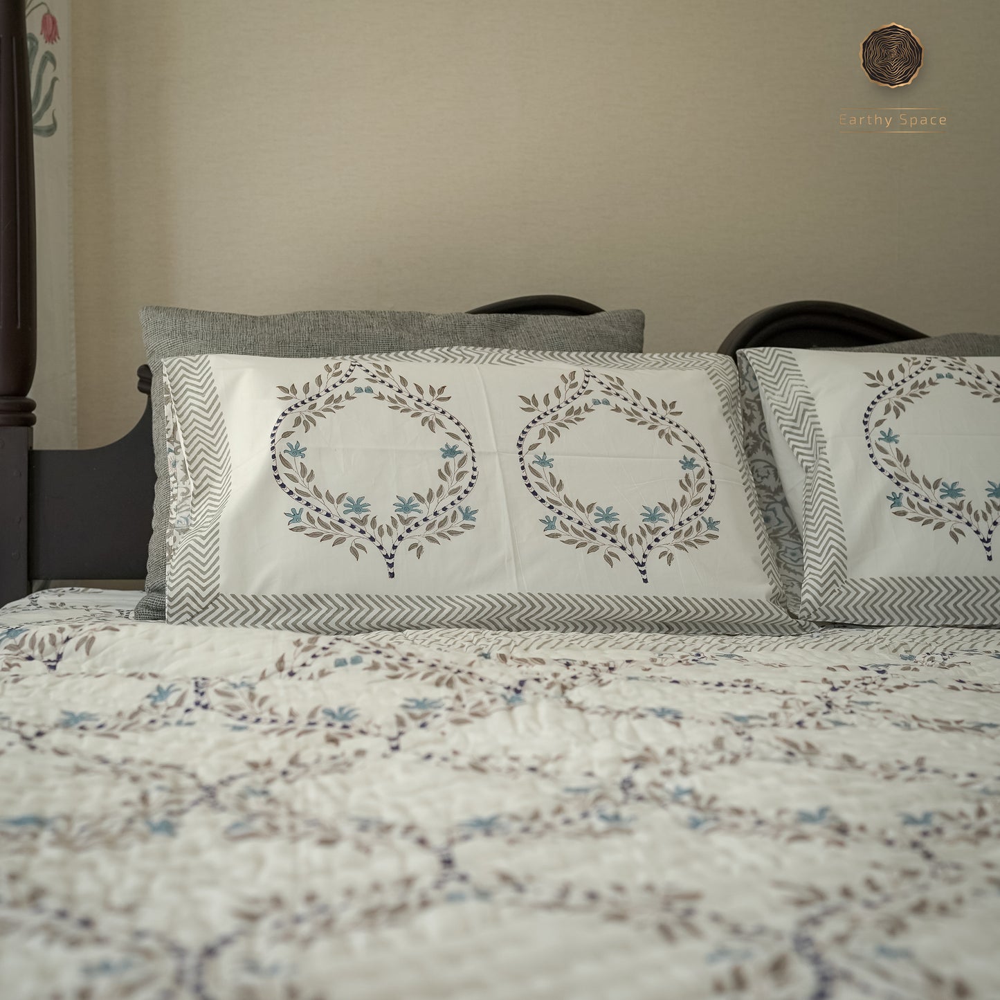Mahal Jaal Bedding Set
