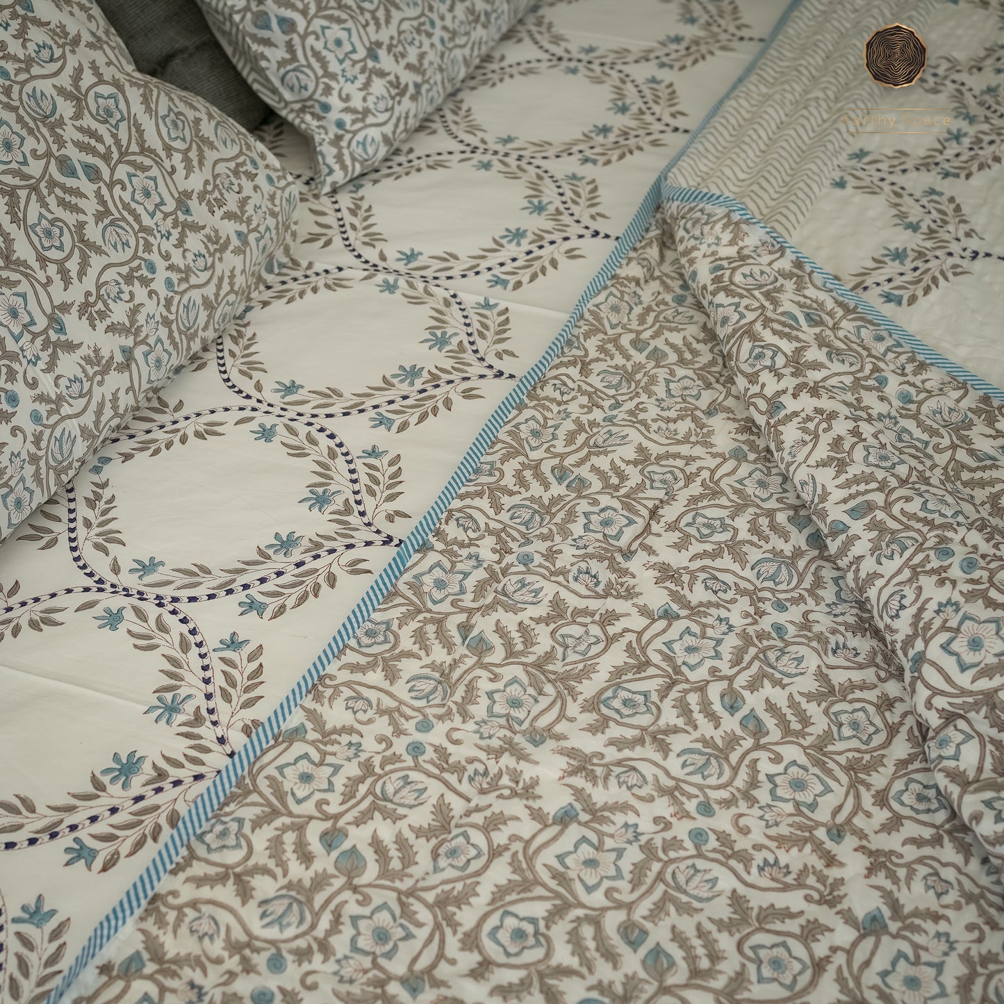 Mahal Jaal Bedding Set