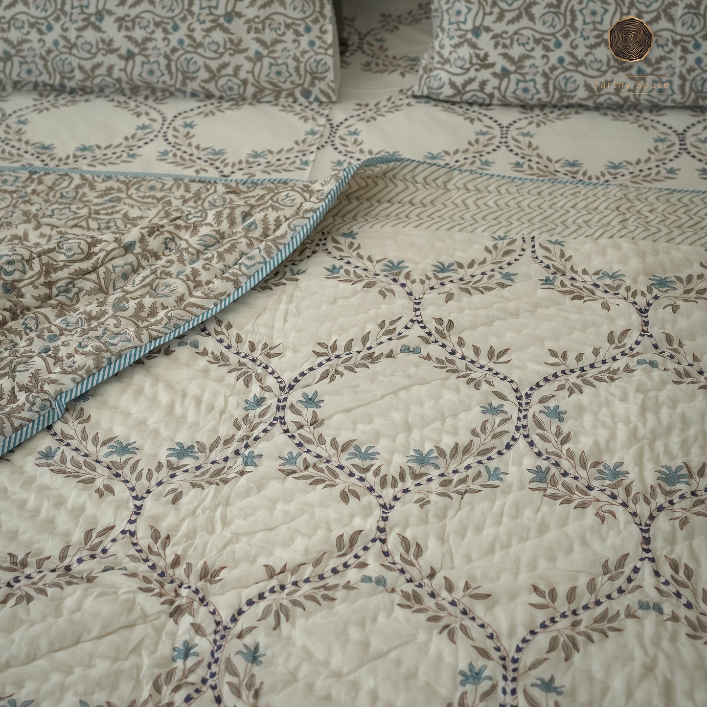 Mahal Jaal Bedding Set