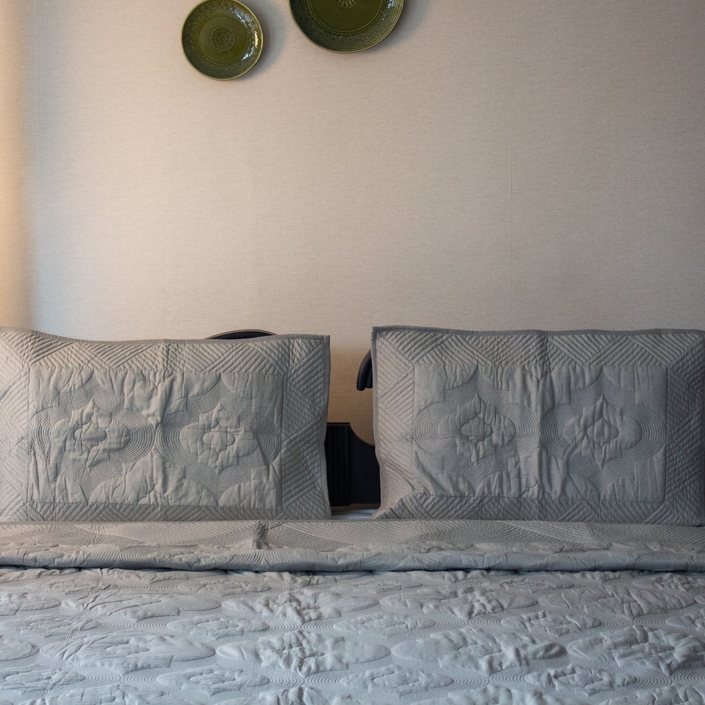 Riverstone Grey - Premium Bedspread