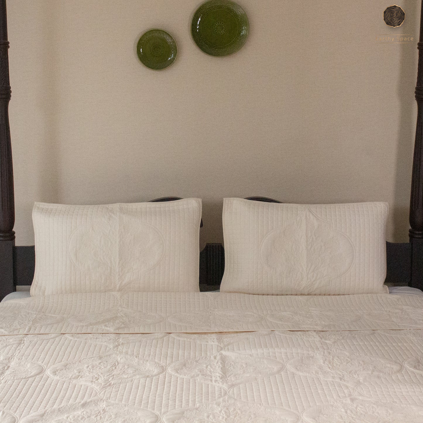 Ivory Blooms - Premium Quilted Bedspread