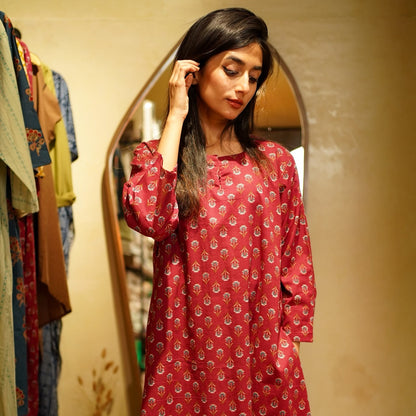 Long shirt - Red flora